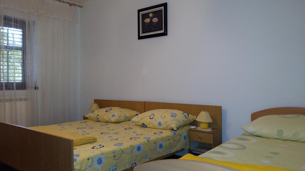 Apartman Dukic Apartamento Trogir Exterior foto